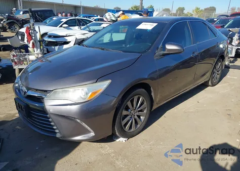 2016 Toyota Camry Xle z USA, uszkodzony, nr VIN 4T4BF1FK7GR542206
